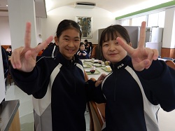 １４