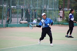 ２